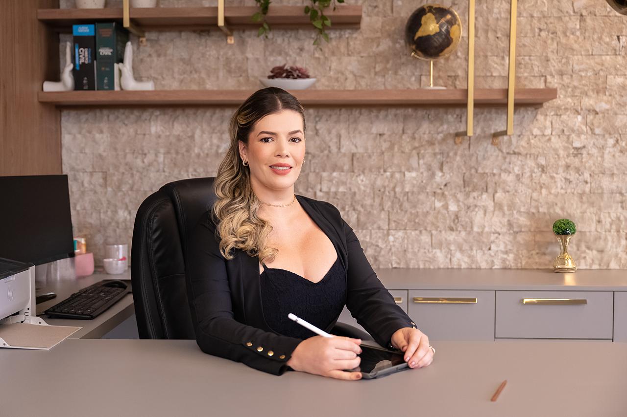 Dra. Carla Conceição Portela, advogada OAB/AP 3273